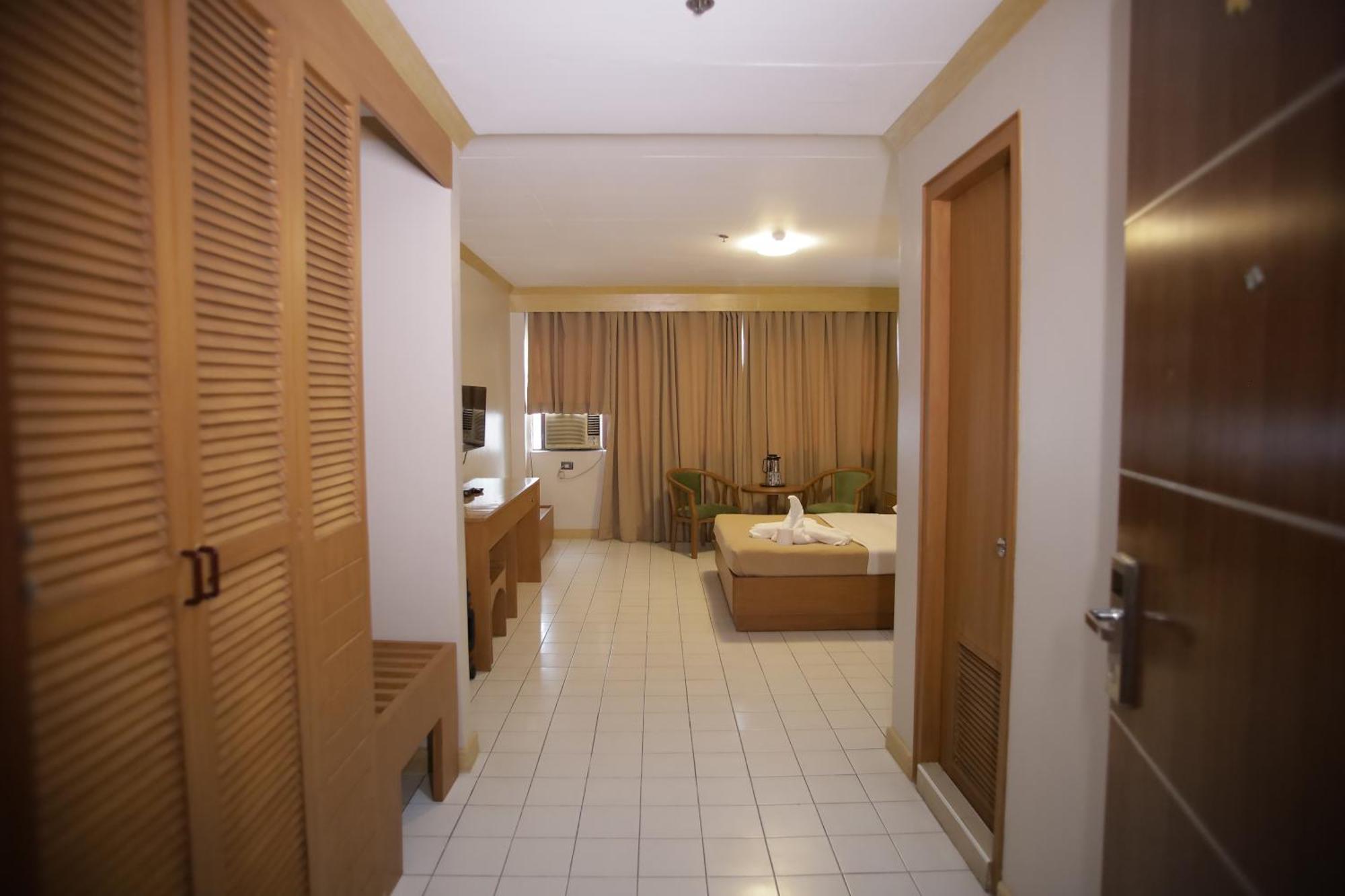 Hotel Soriente Manila Kültér fotó