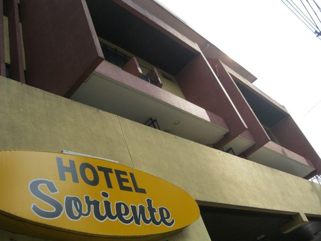 Hotel Soriente Manila Kültér fotó